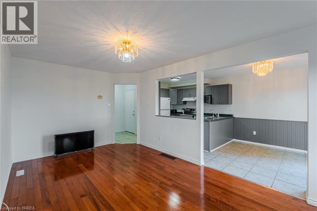 25 Anastasia Crescent, Brantford, Ontario  N3P 2A9 - Photo 9 - 40797406