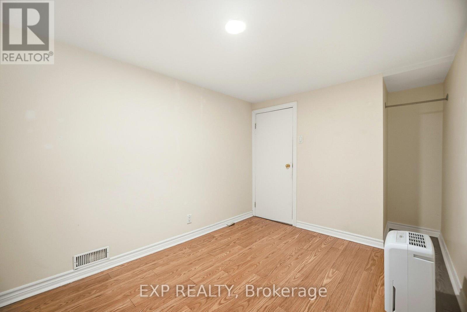 B - 402 Woodfield Road, Toronto, Ontario  M4L 2X1 - Photo 13 - E12687030