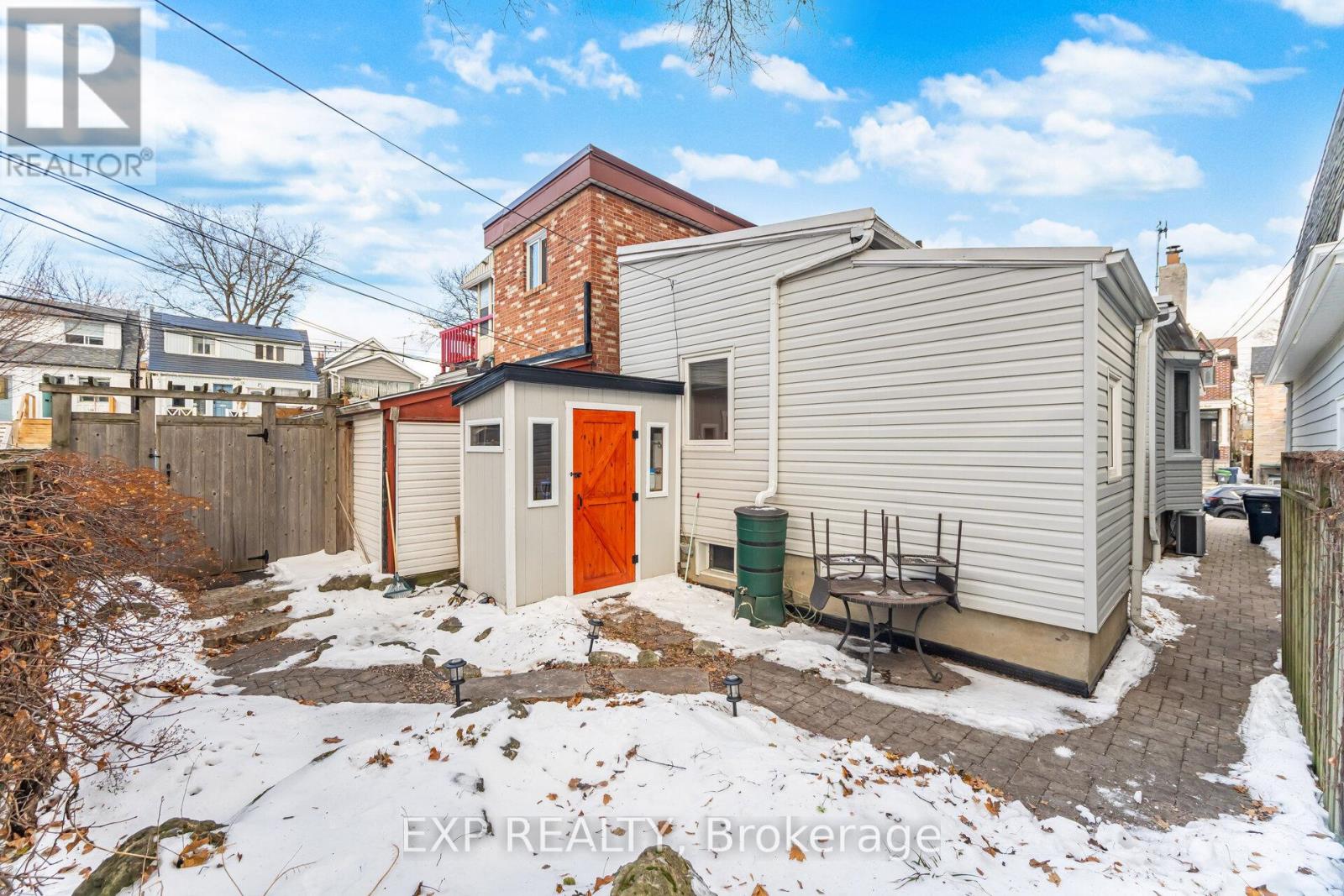 B - 402 Woodfield Road, Toronto, Ontario  M4L 2X1 - Photo 18 - E12687030