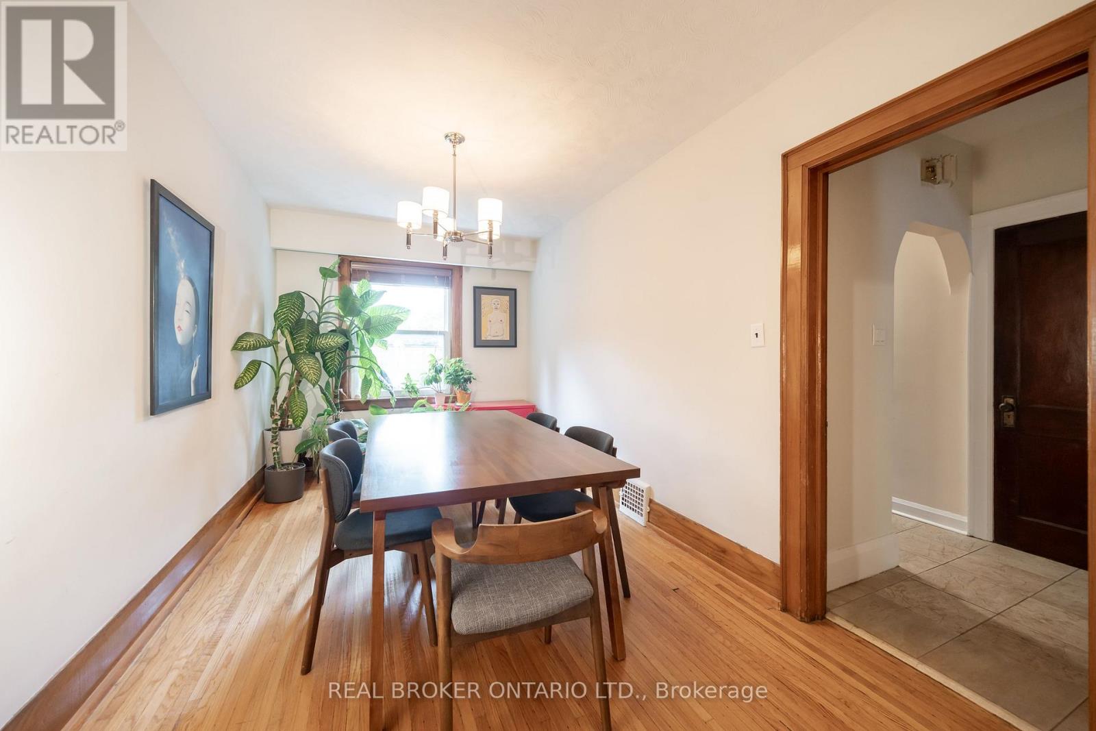 110 Westlake Avenue, Toronto, Ontario  M4C 4R4 - Photo 10 - E12687278