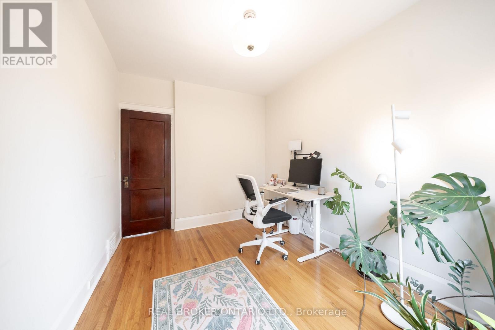 110 Westlake Avenue, Toronto, Ontario  M4C 4R4 - Photo 18 - E12687278