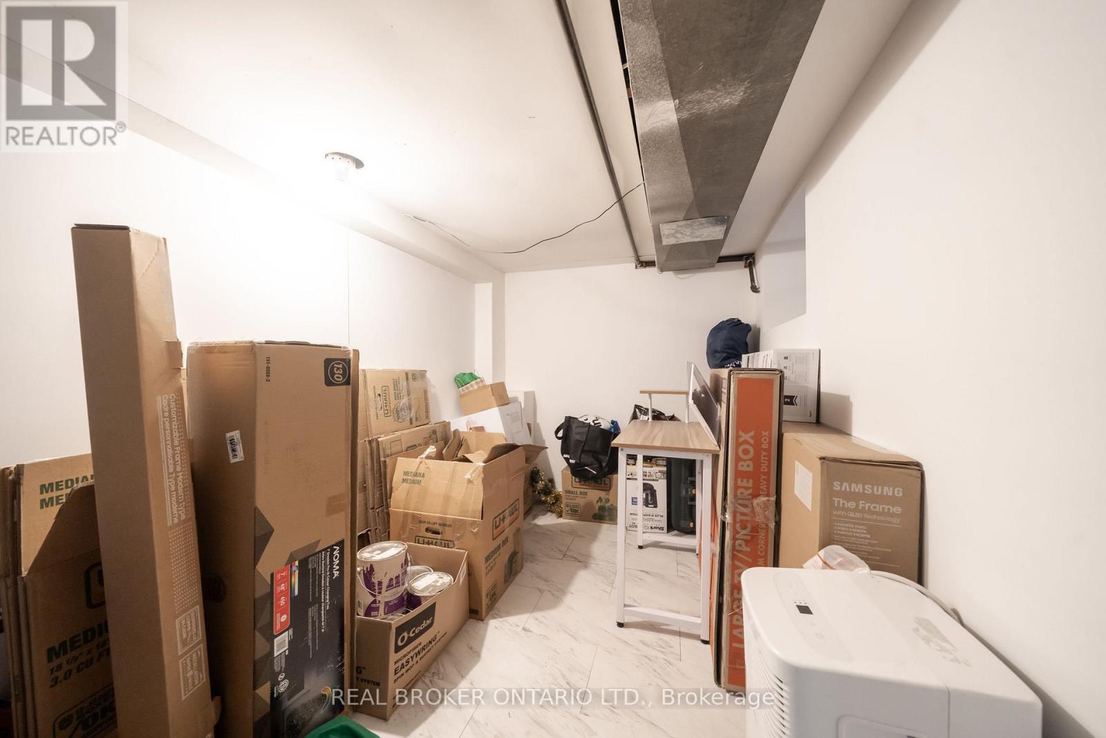 110 Westlake Avenue, Toronto, Ontario  M4C 4R4 - Photo 31 - E12687278