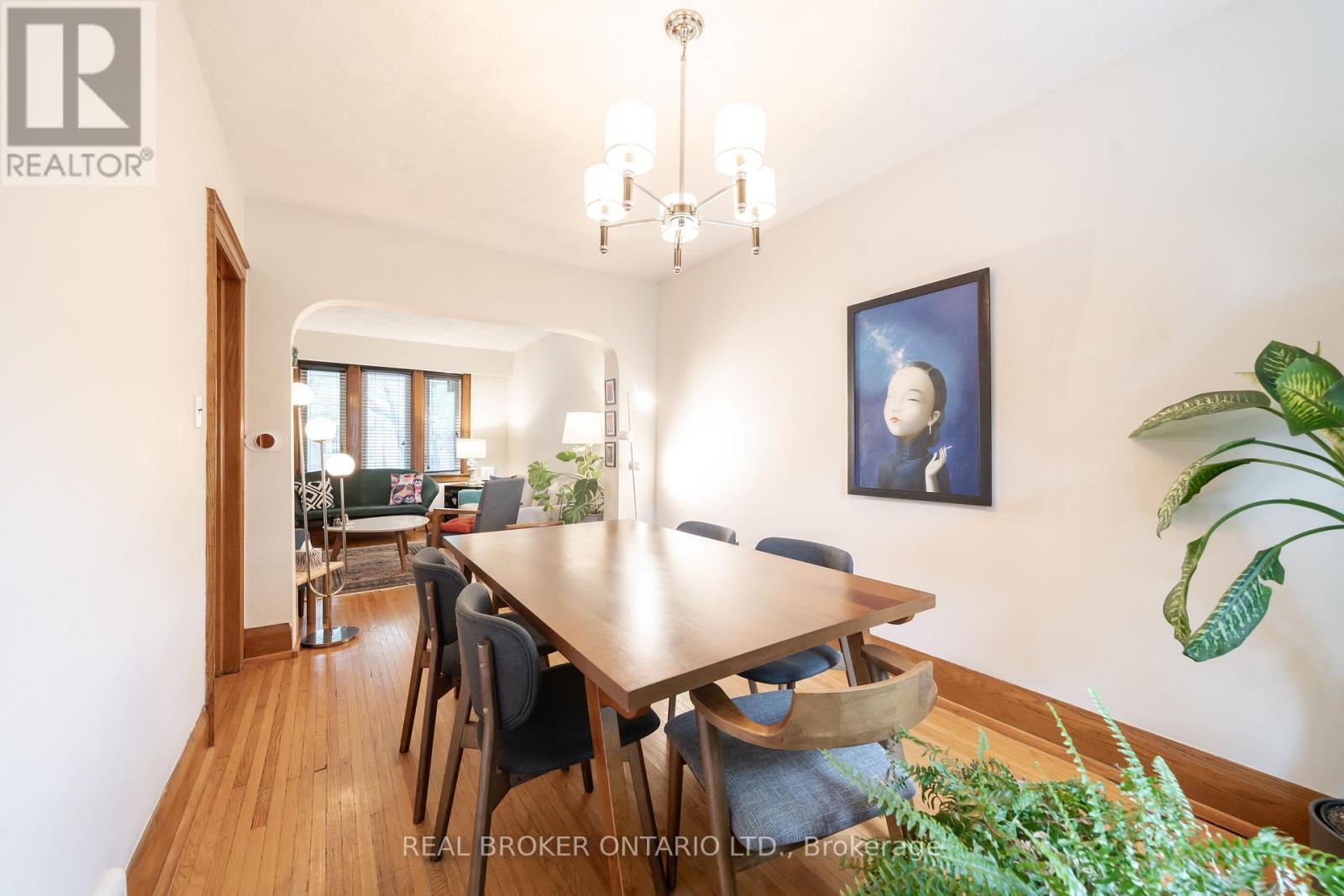 110 Westlake Avenue, Toronto, Ontario  M4C 4R4 - Photo 9 - E12687278