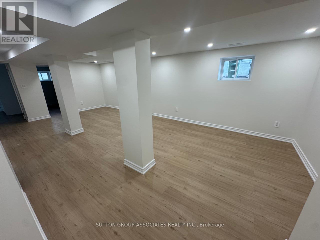 121 Yardley Avenue, Toronto, Ontario  M4B 2B3 - Photo 17 - E12687280