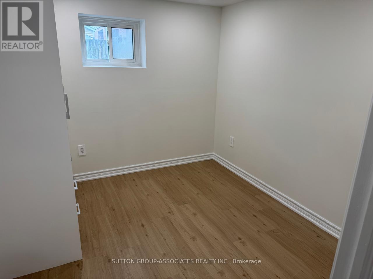 121 Yardley Avenue, Toronto, Ontario  M4B 2B3 - Photo 20 - E12687280