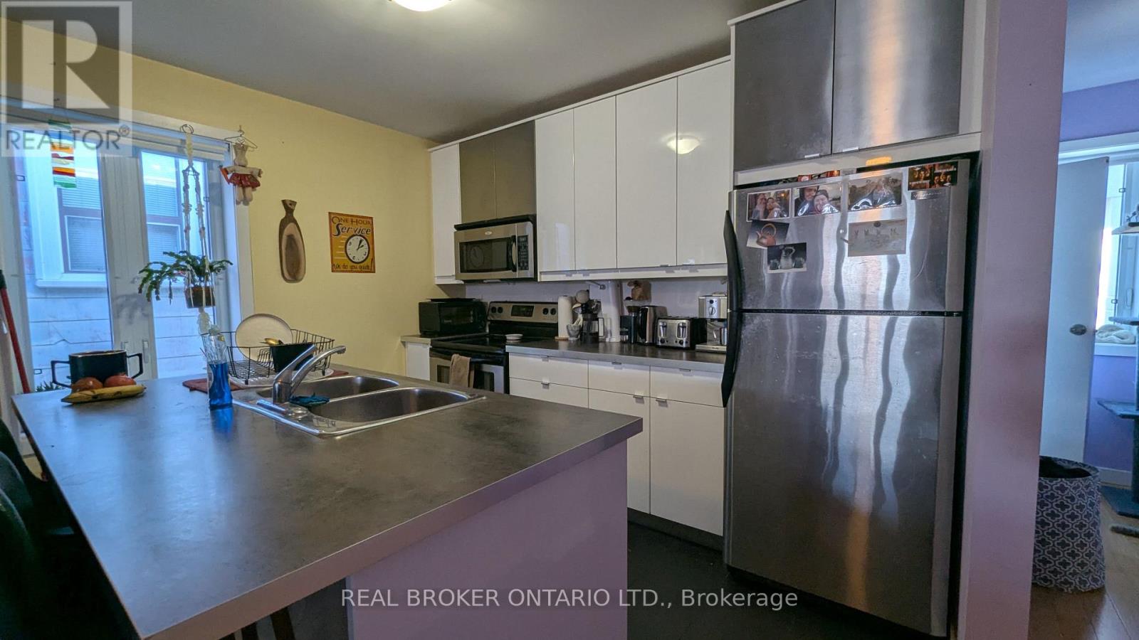 Unit B - 1186 Woodbine Avenue, Toronto, Ontario  M4C 4E2 - Photo 7 - E12687328