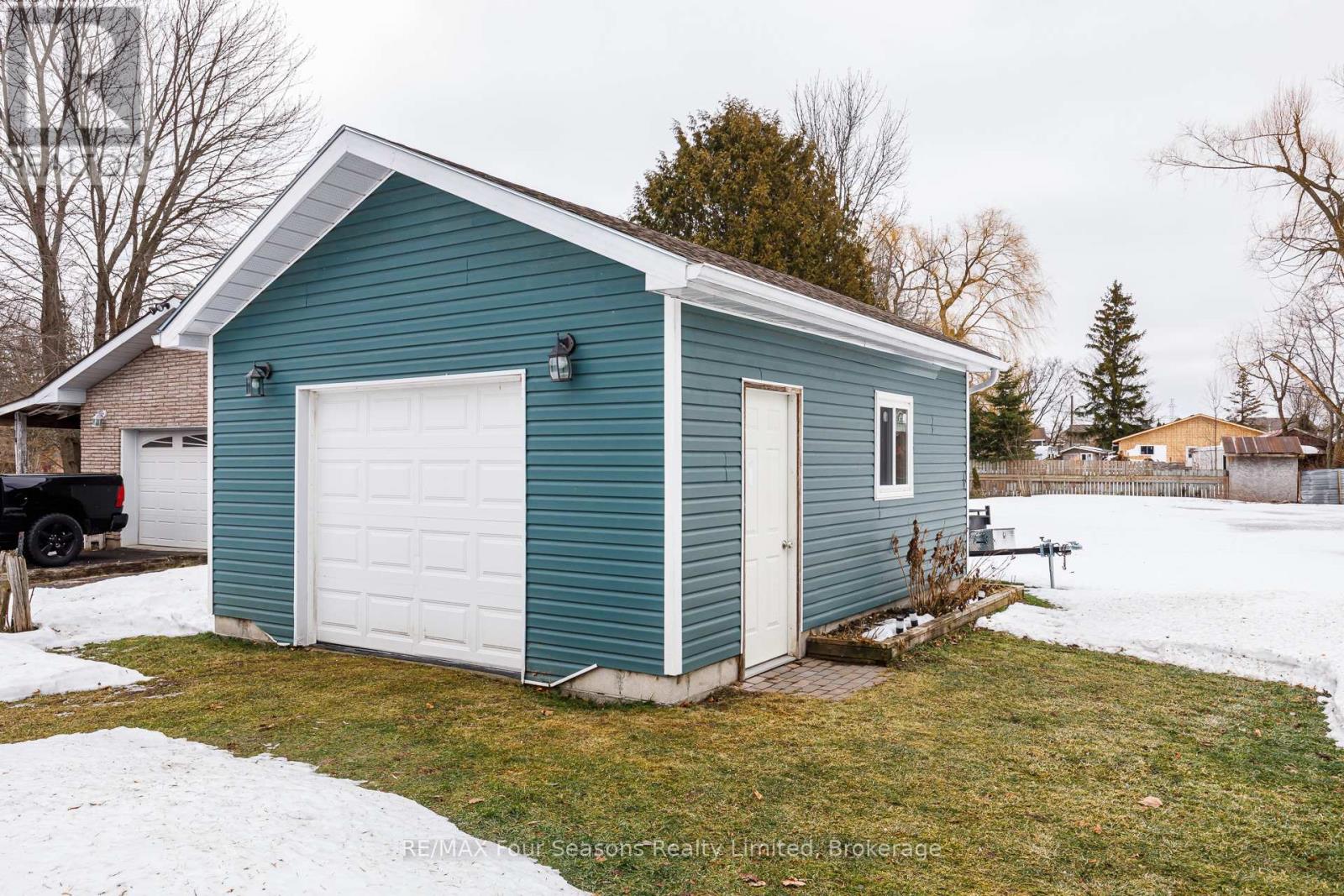 225 Christopher Street, Clearview (Stayner), Ontario  L0M 1S0 - Photo 6 - S12687284