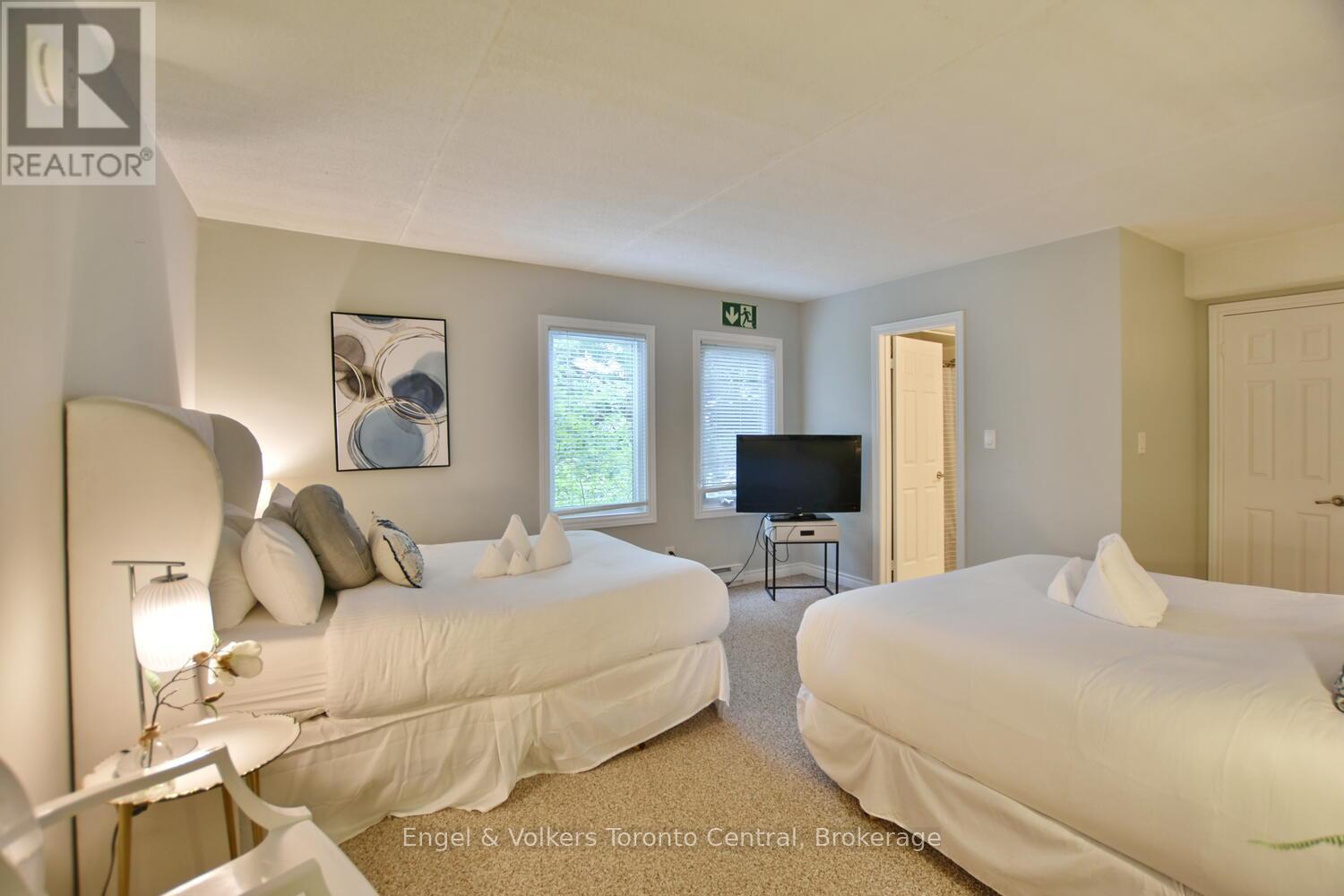 121 - 169 Jozo Weider Boulevard, Blue Mountains, Ontario  L9Y 0P7 - Photo 32 - X12686264