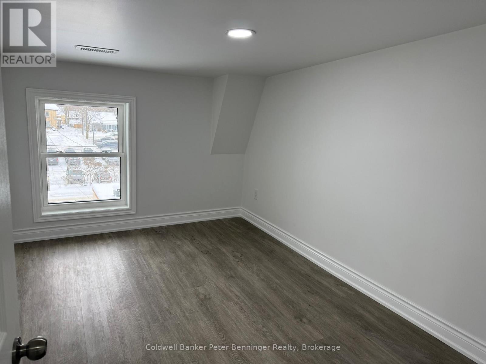 2 - 214 Durham Street E, Brockton, Ontario  N0G 2V0 - Photo 11 - X12687004