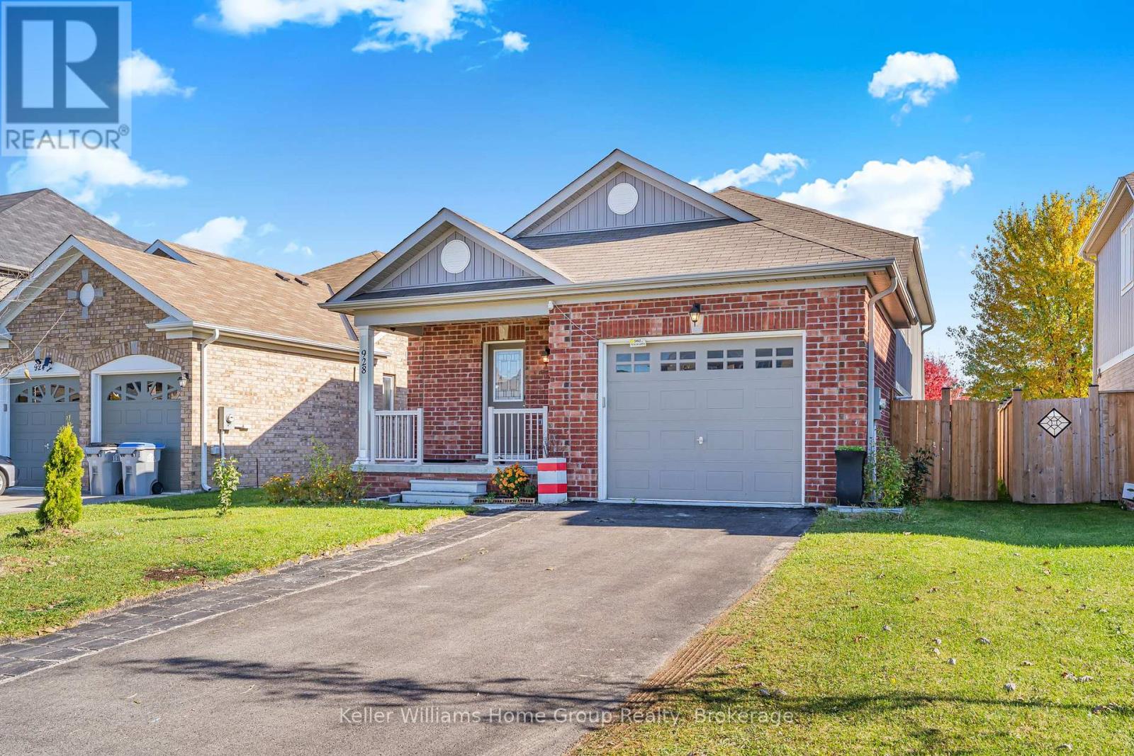 928 Hannah Avenue S, North Perth (Listowel), Ontario  N4W 0H7 - Photo 2 - X12687218