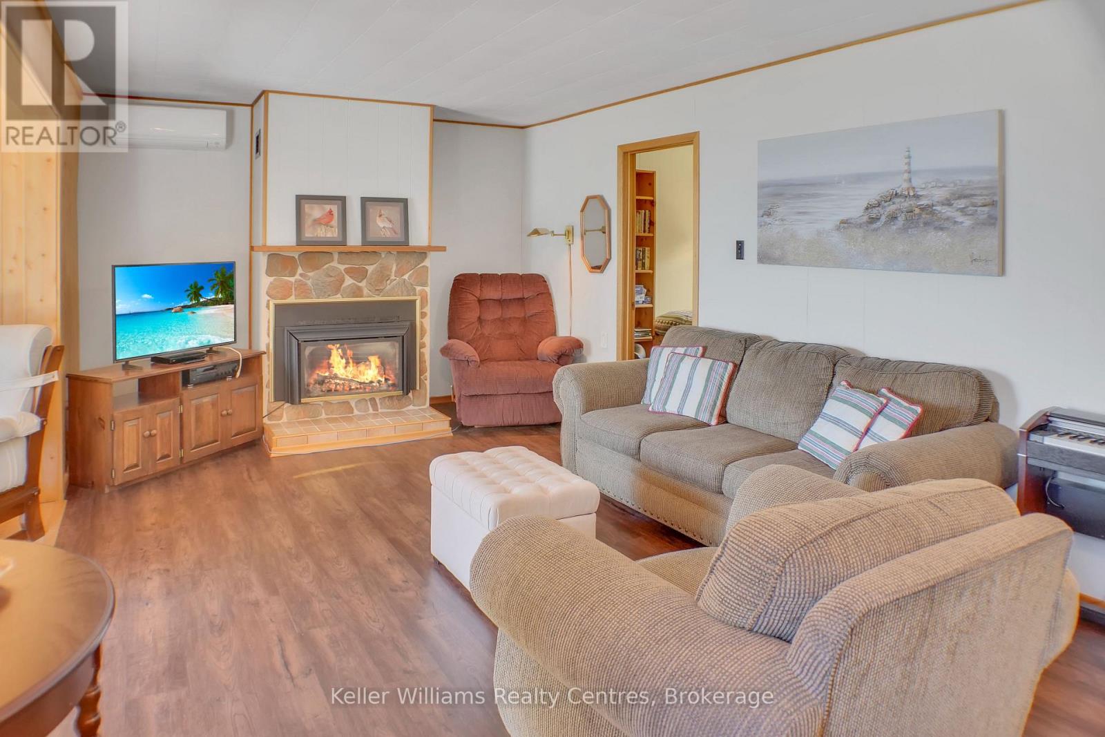 62 Zorra Drive, Northern Bruce Peninsula, Ontario  N0H 2R0 - Photo 15 - X12687226