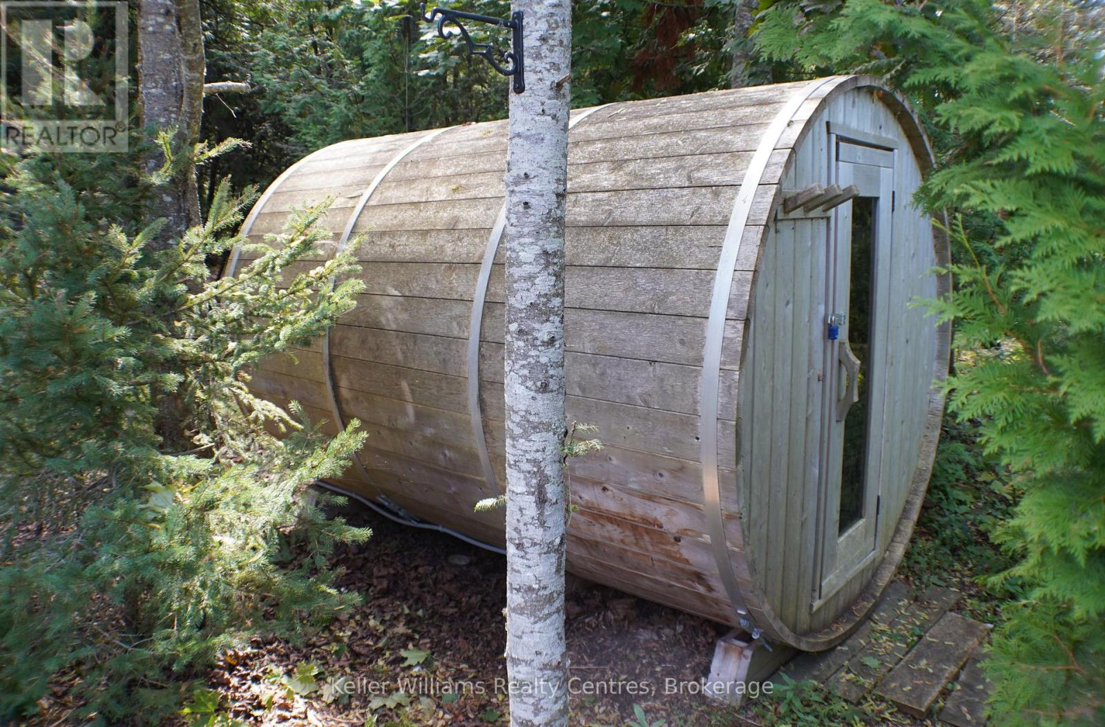 62 Zorra Drive, Northern Bruce Peninsula, Ontario  N0H 2R0 - Photo 40 - X12687226