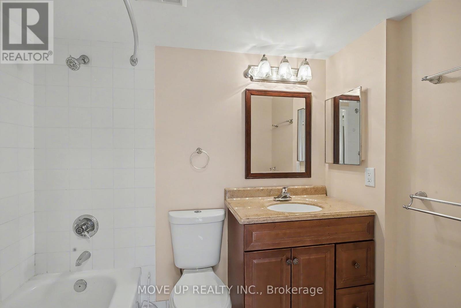 810 - 91 Townsgate Drive, Vaughan, Ontario  L4J 8E8 - Photo 20 - N12687150