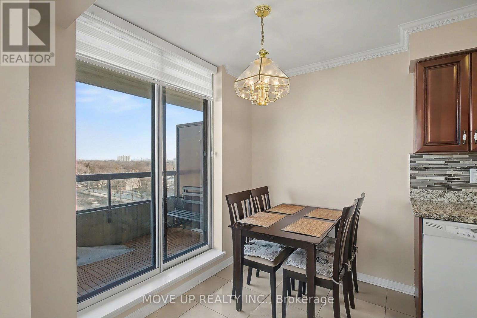 810 - 91 Townsgate Drive, Vaughan, Ontario  L4J 8E8 - Photo 9 - N12687150