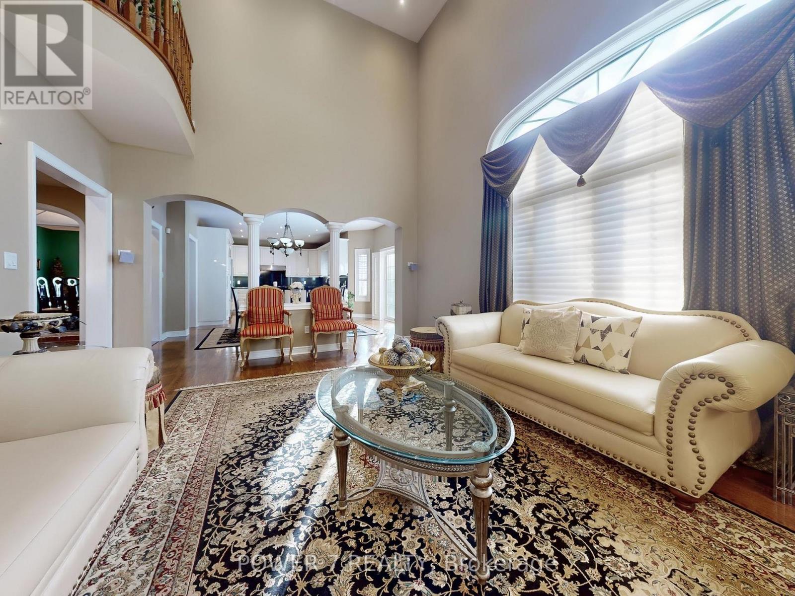 32 Goldring Crescent, Markham, Ontario  L6C 1Y6 - Photo 11 - N12687188