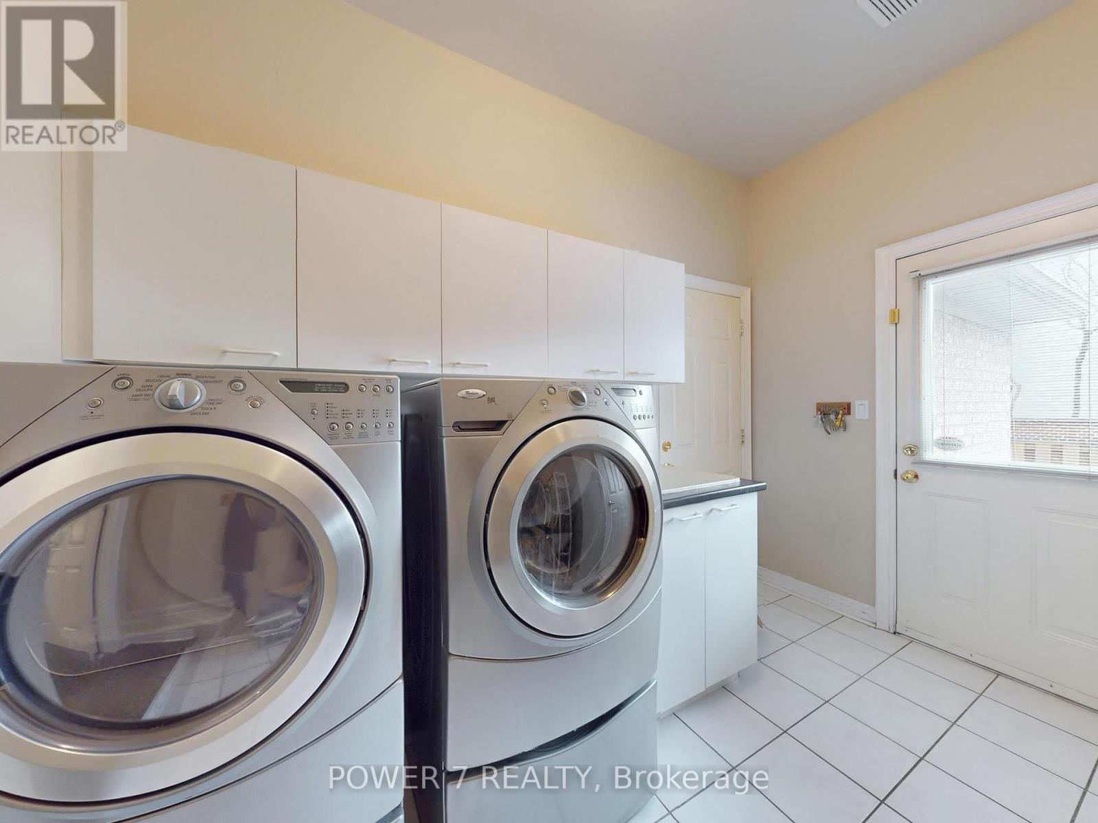 32 Goldring Crescent, Markham, Ontario  L6C 1Y6 - Photo 30 - N12687188