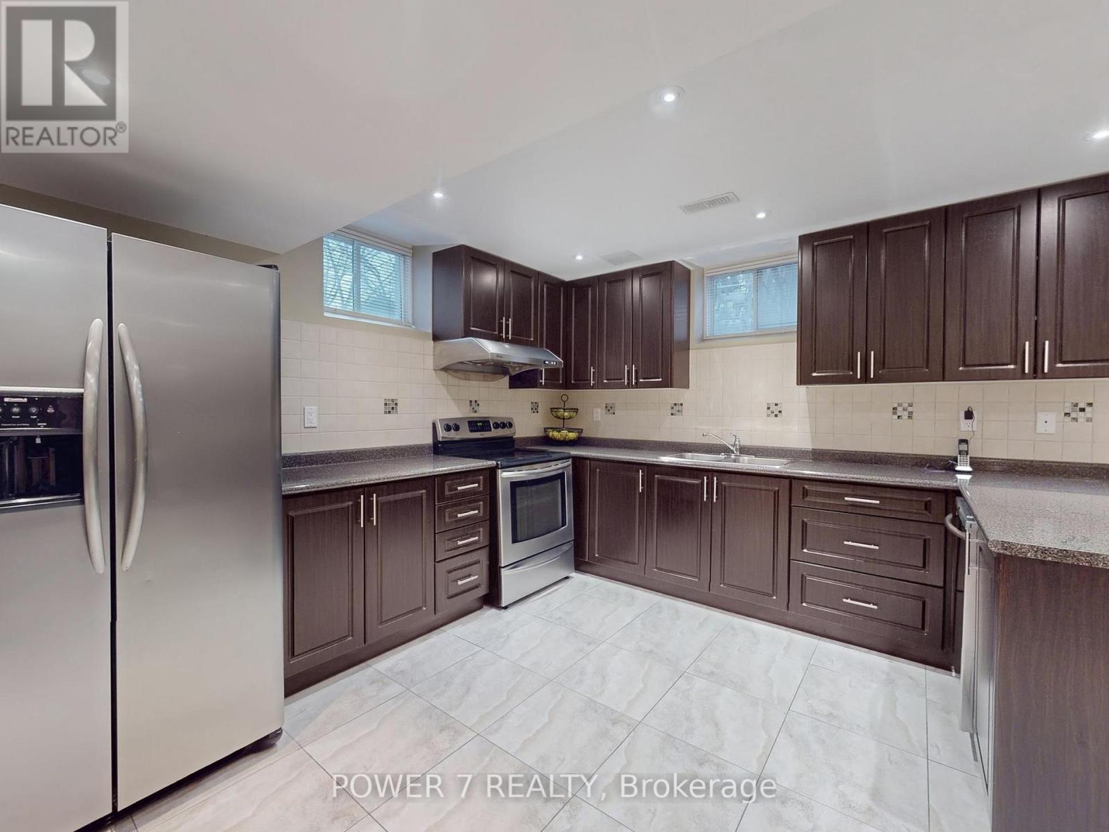 32 Goldring Crescent, Markham, Ontario  L6C 1Y6 - Photo 36 - N12687188