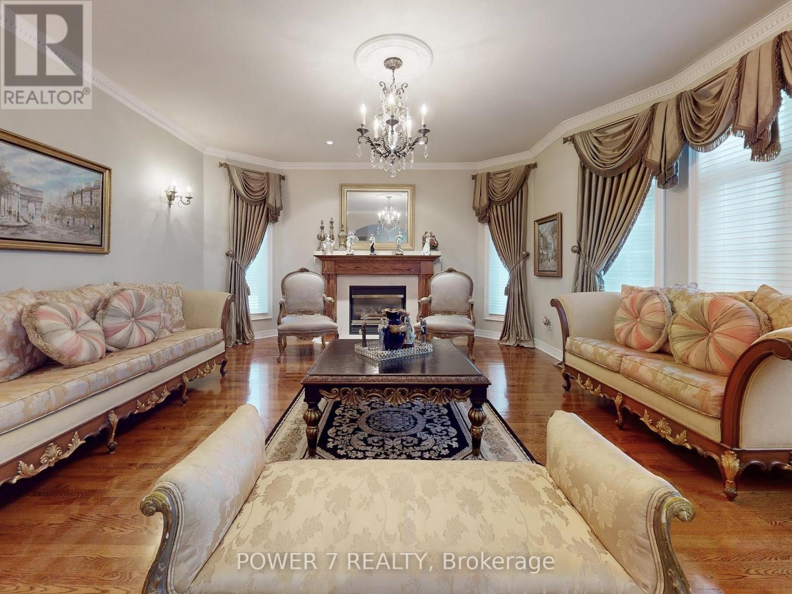 32 Goldring Crescent, Markham, Ontario  L6C 1Y6 - Photo 6 - N12687188