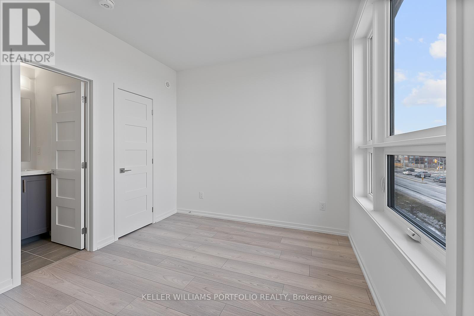 3 - 16 Lytham Green Circle, Newmarket, Ontario  L3Y 0H3 - Photo 26 - N12687192