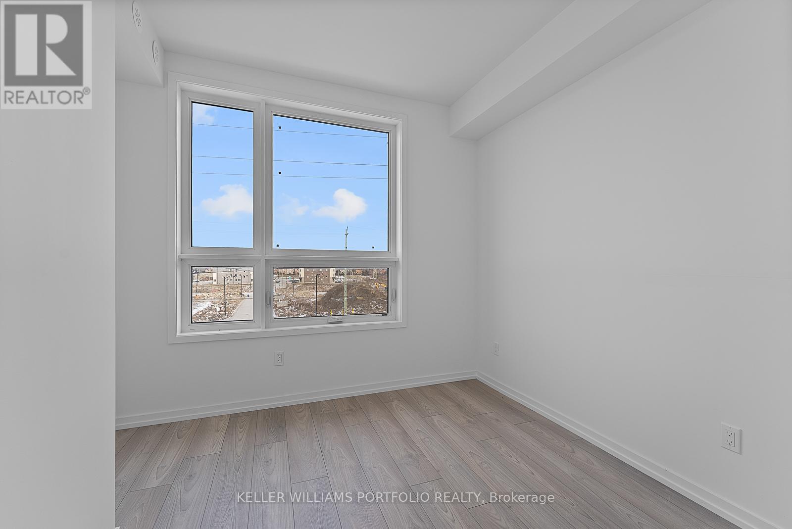 3 - 16 Lytham Green Circle, Newmarket, Ontario  L3Y 0H3 - Photo 29 - N12687192