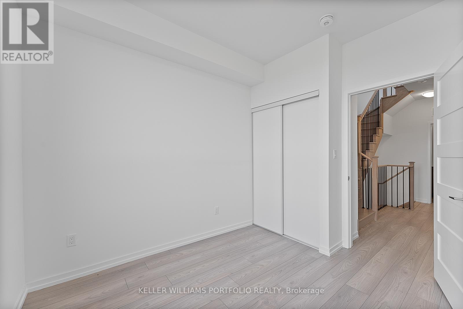 3 - 16 Lytham Green Circle, Newmarket, Ontario  L3Y 0H3 - Photo 31 - N12687192