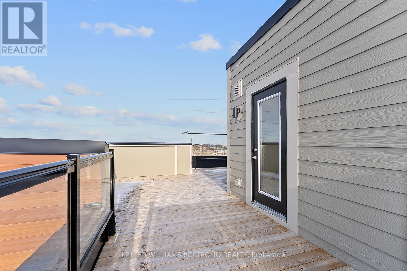 3 - 16 Lytham Green Circle, Newmarket, Ontario  L3Y 0H3 - Photo 39 - N12687192