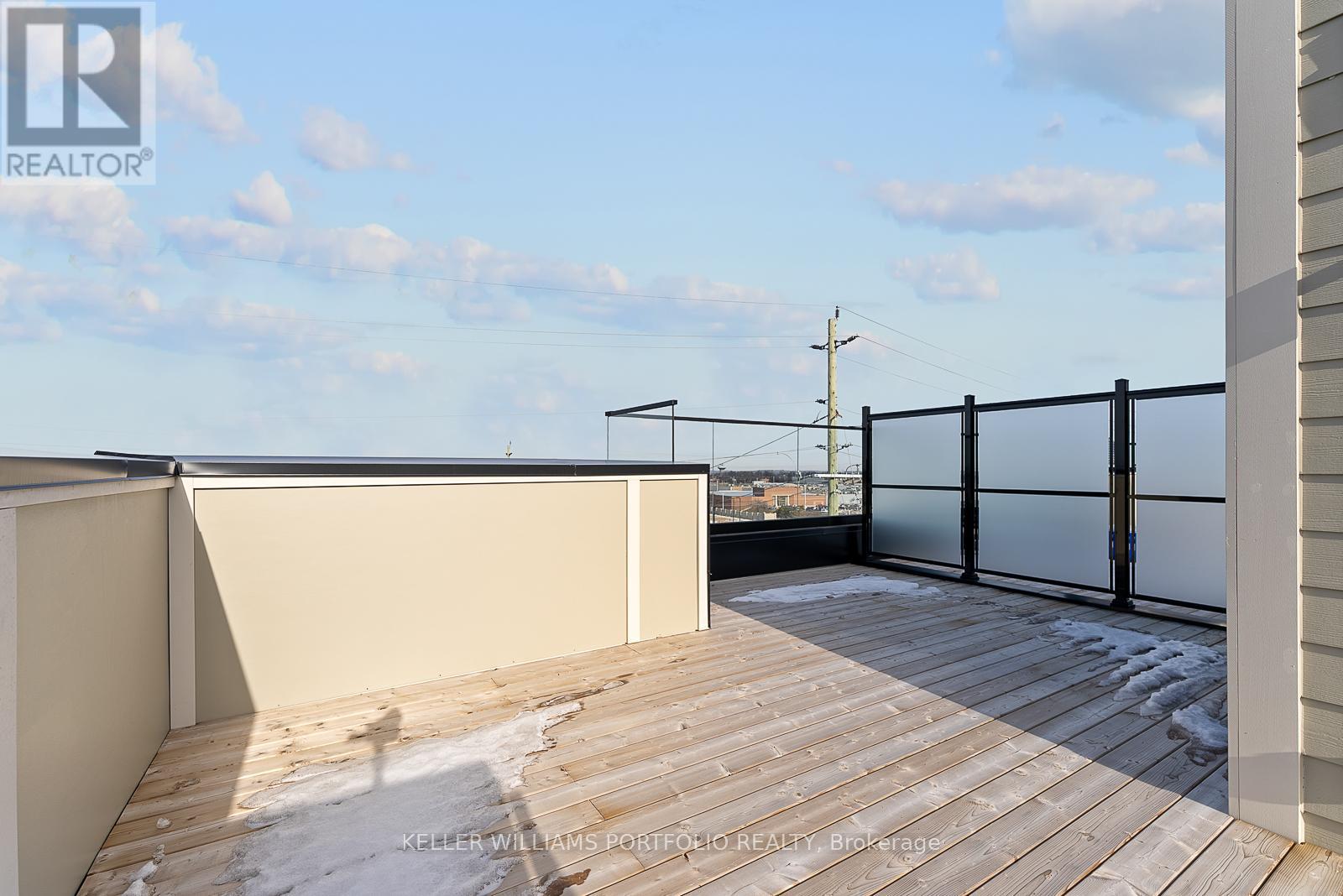 3 - 16 Lytham Green Circle, Newmarket, Ontario  L3Y 0H3 - Photo 40 - N12687192