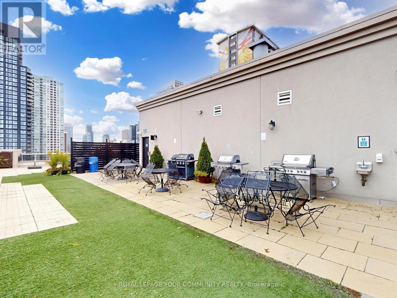 701 - 225 Wellesley Street, Toronto, Ontario  M4X 1X8 - Photo 38 - C12677574