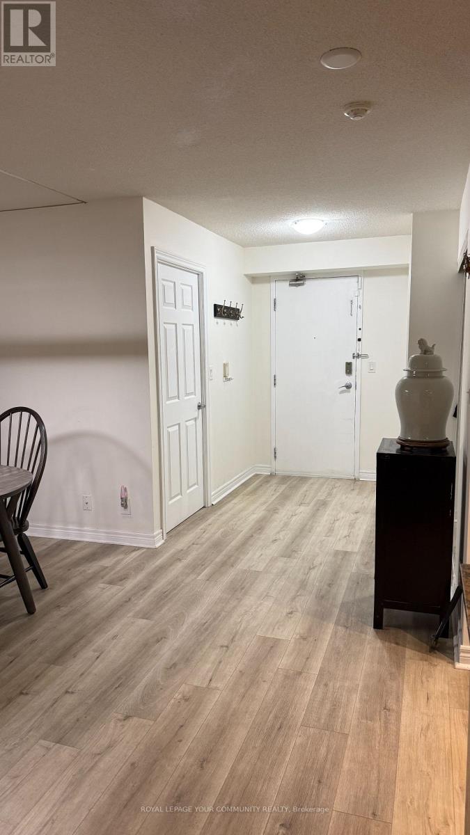 701 - 225 Wellesley Street, Toronto, Ontario  M4X 1X8 - Photo 5 - C12677574