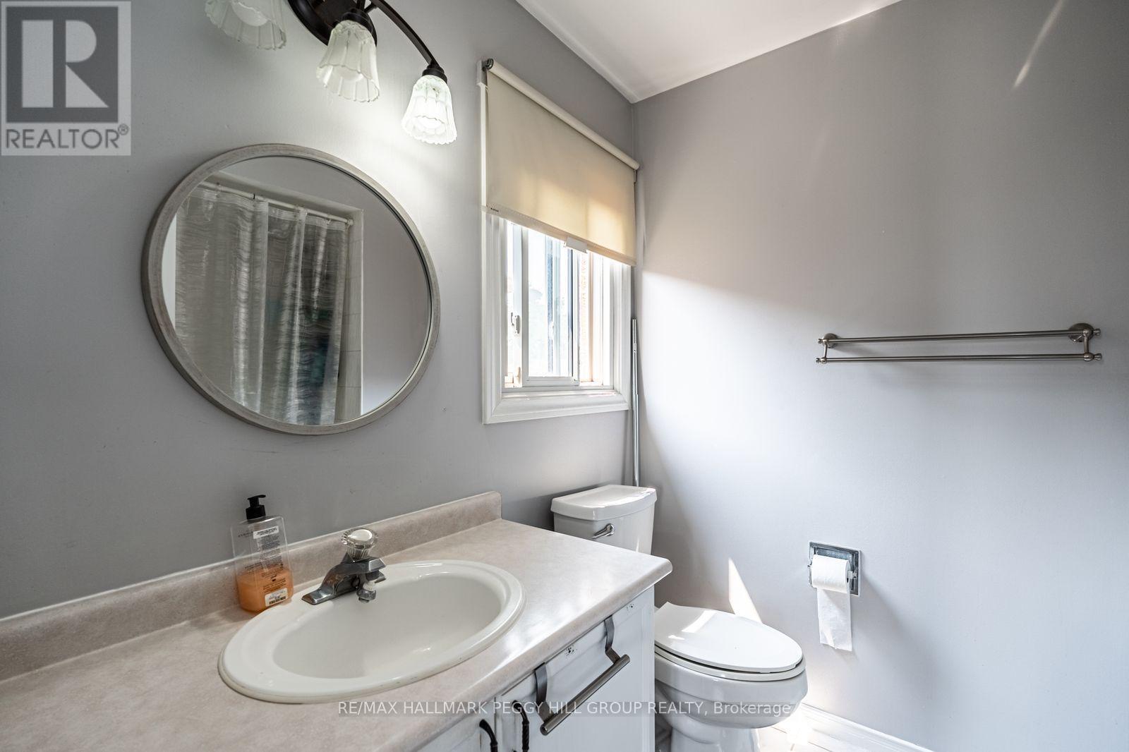 45 Weatherup Crescent, Barrie (West Bayfield), Ontario  L4N 7J6 - Photo 7 - S12687246