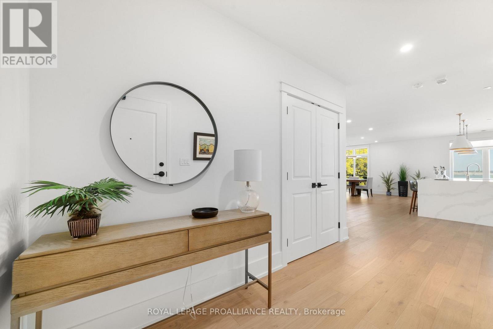 409 - 17 Cleave Avenue, Prince Edward County, Ontario  K0K 2T0 - Photo 6 - X12486858