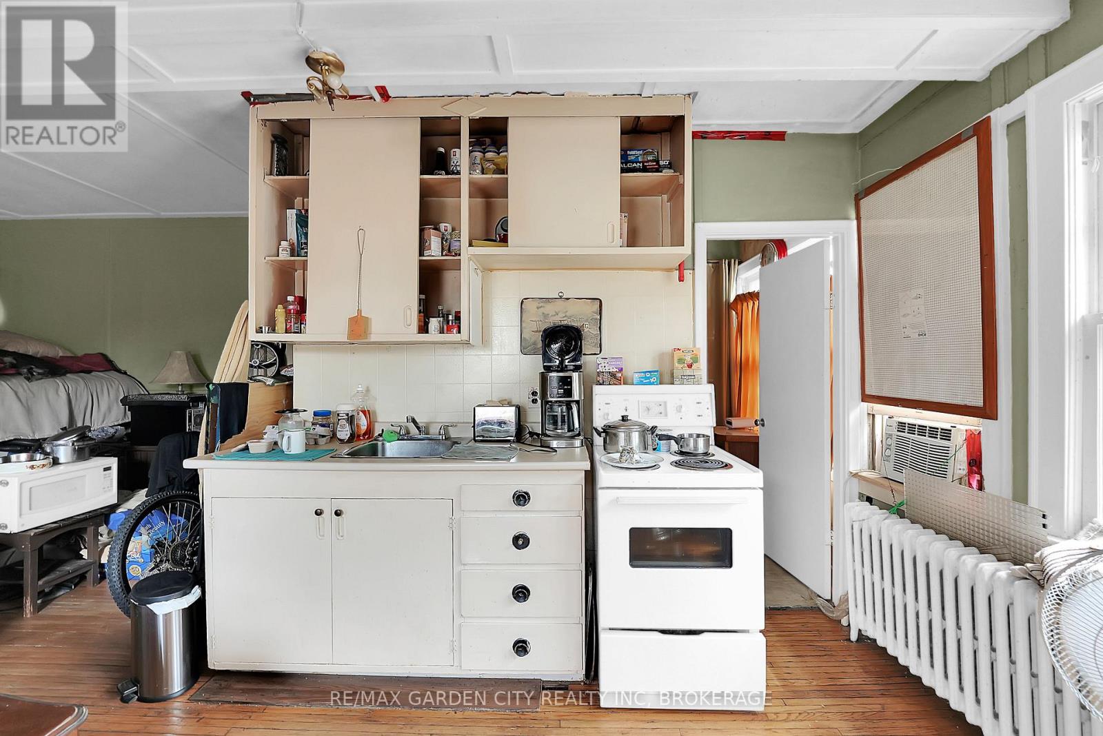 213 Geneva Street, St. Catharines, Ontario  L2R 4P9 - Photo 28 - X12361815