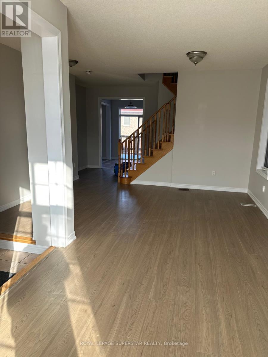 27 Robitaille Road, Brampton, Ontario  L6R 0H6 - Photo 3 - W12648032