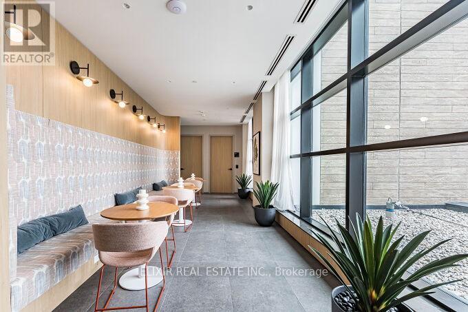 614 - 720 Whitlock Avenue, Milton, Ontario  L9E 2B5 - Photo 38 - W12684280