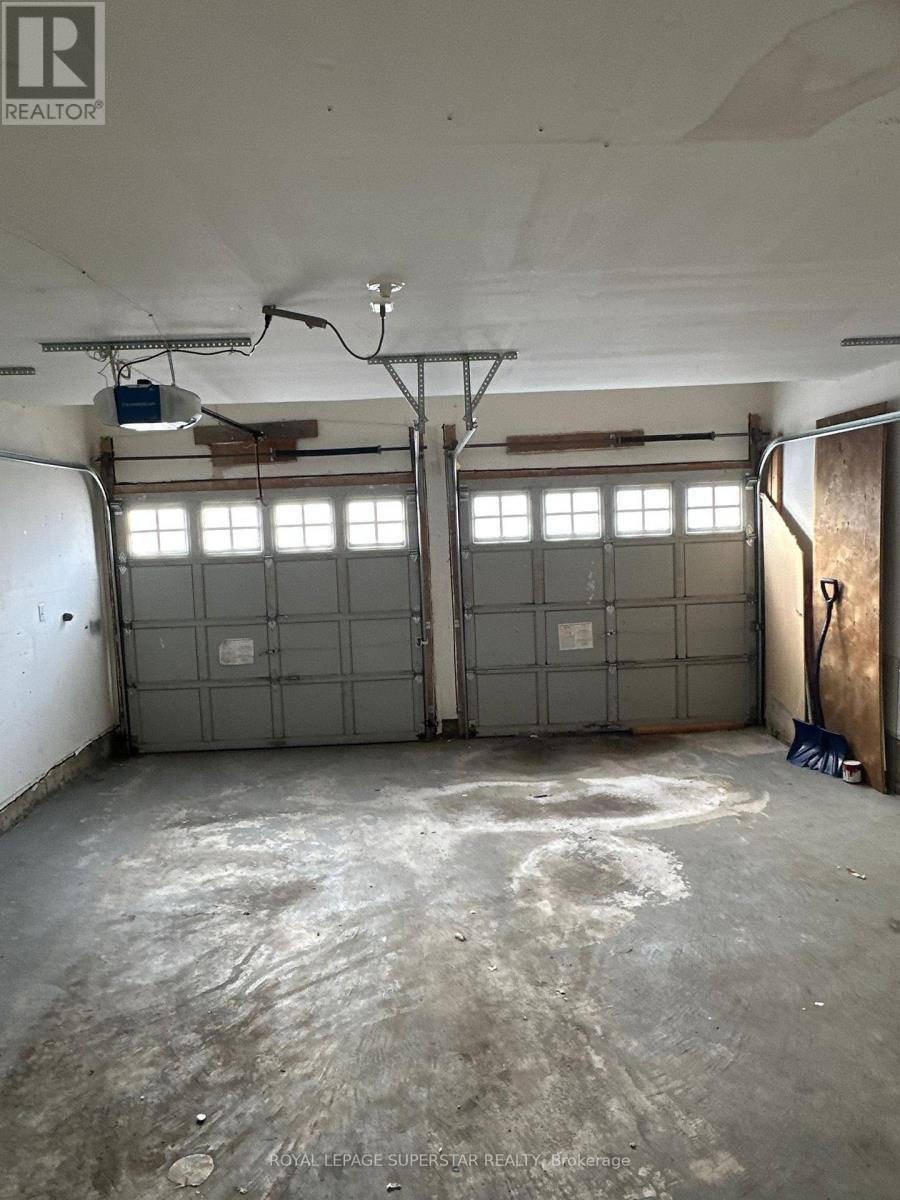 27 Robitaille Road, Brampton, Ontario  L6R 0H6 - Photo 15 - W12648032