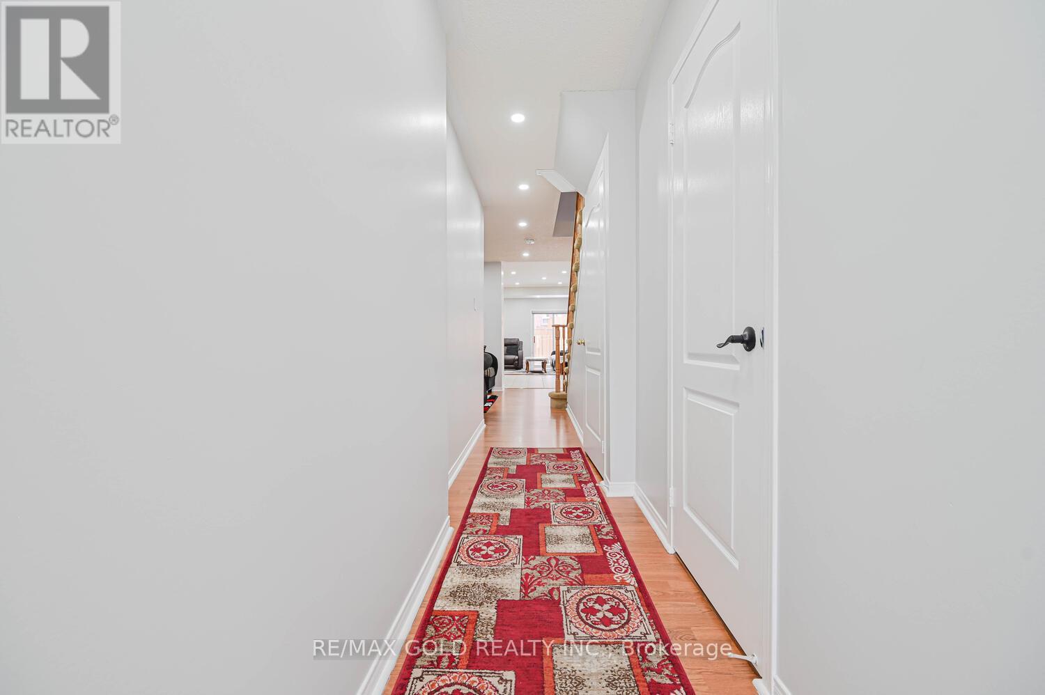 12 Rockrose Drive, Brampton, Ontario  L6R 2Z6 - Photo 5 - W12687090