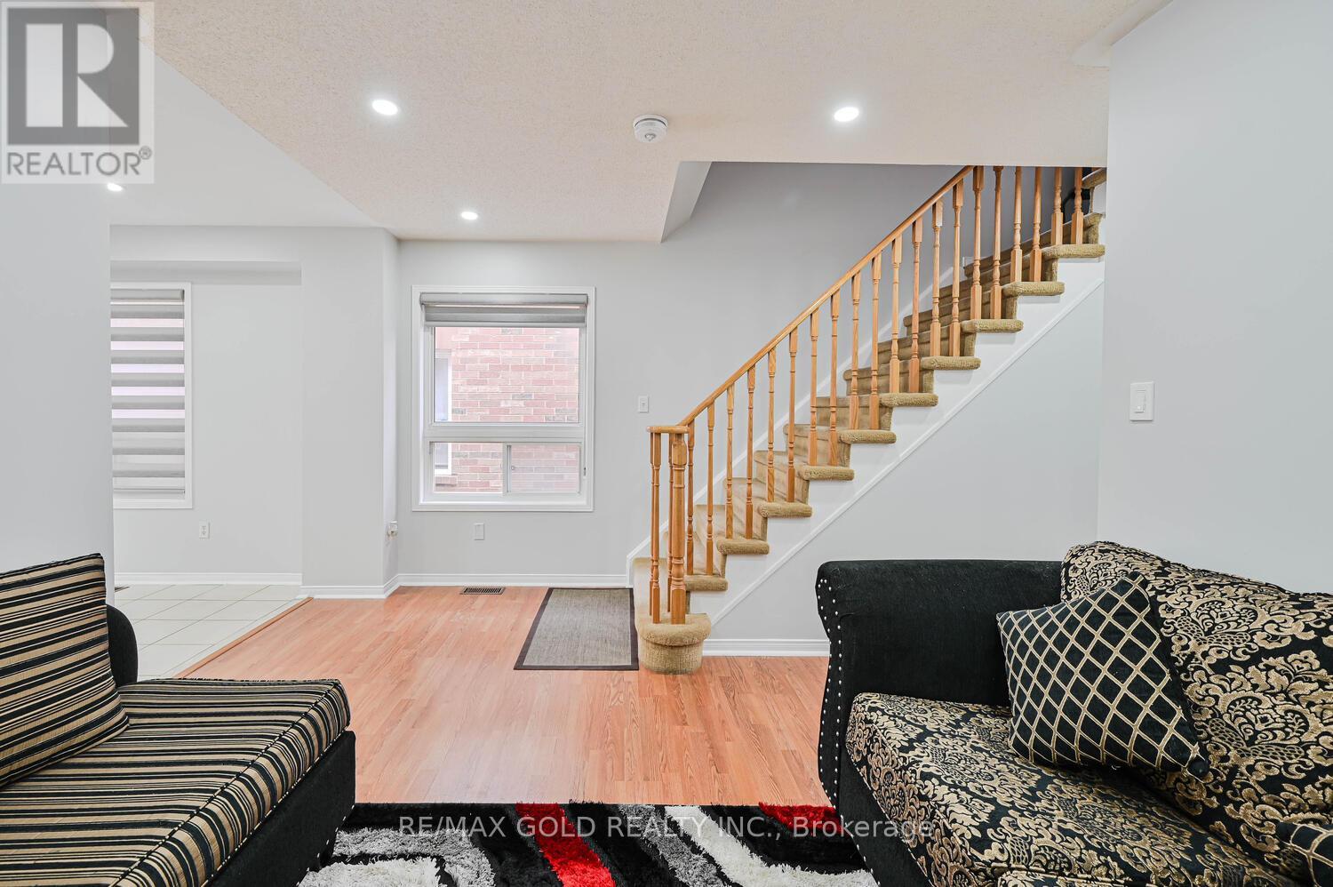 12 Rockrose Drive, Brampton, Ontario  L6R 2Z6 - Photo 8 - W12687090