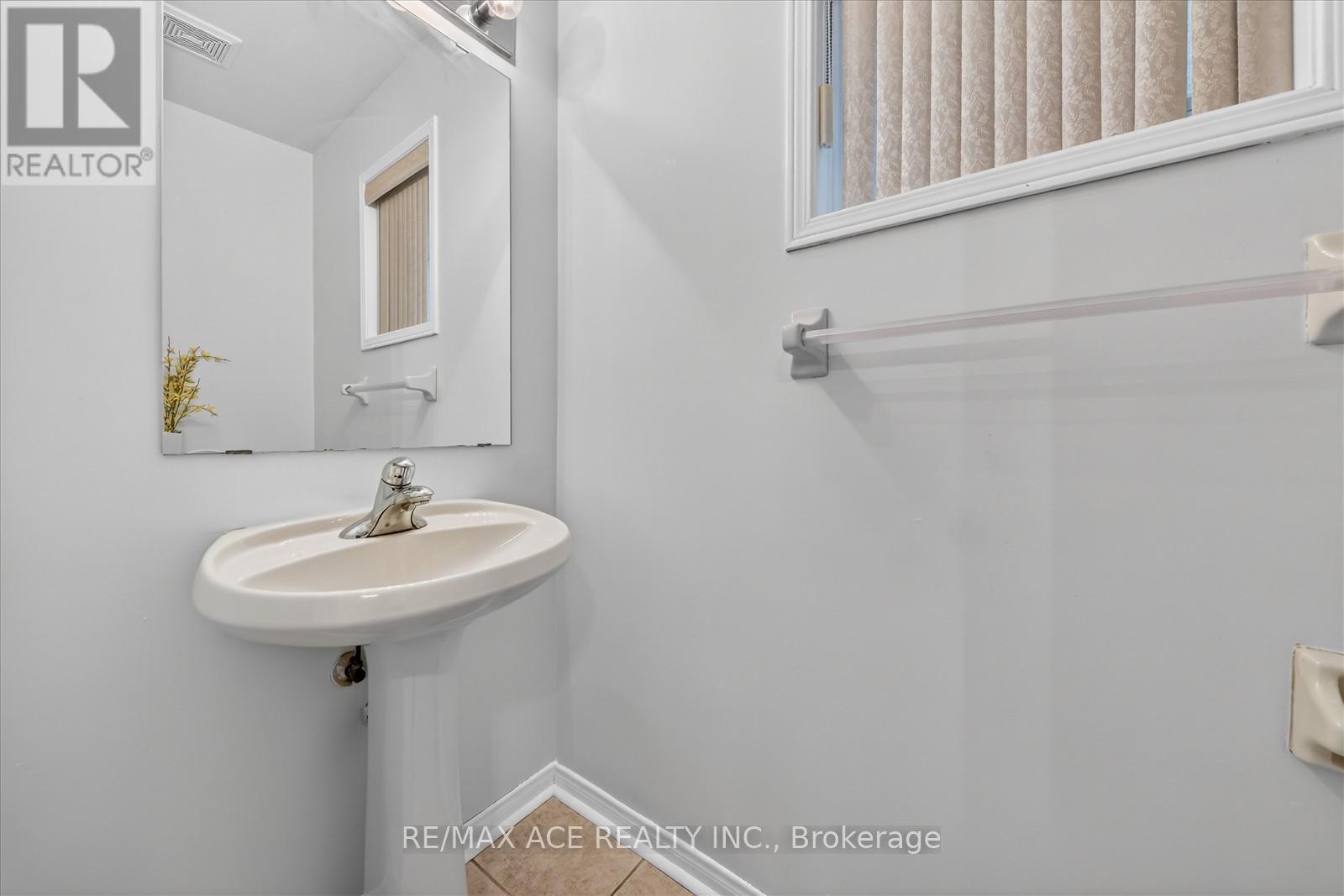 42 Feather Reed Way, Brampton, Ontario  L6R 3A3 - Photo 17 - W12687134