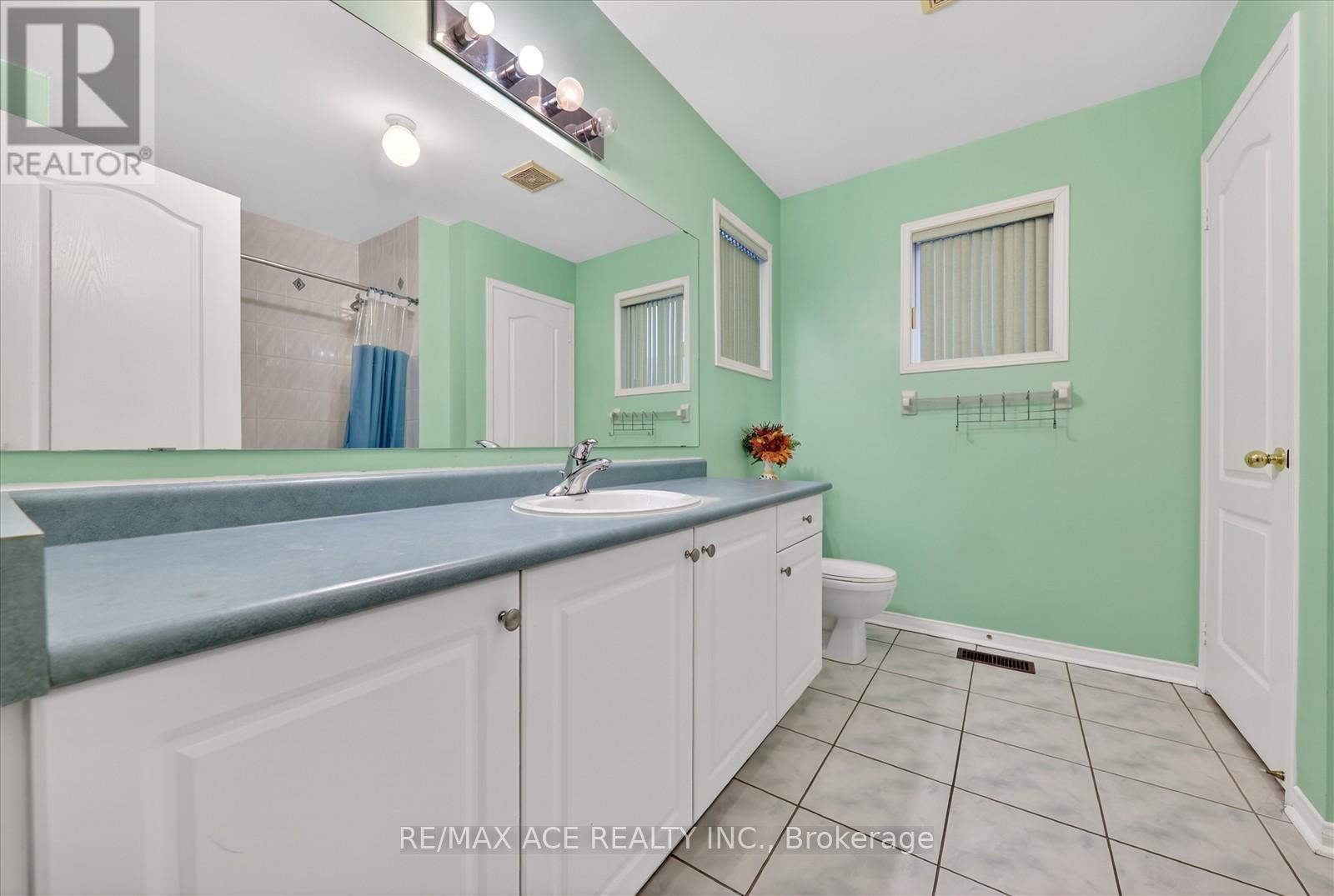 42 Feather Reed Way, Brampton, Ontario  L6R 3A3 - Photo 23 - W12687134