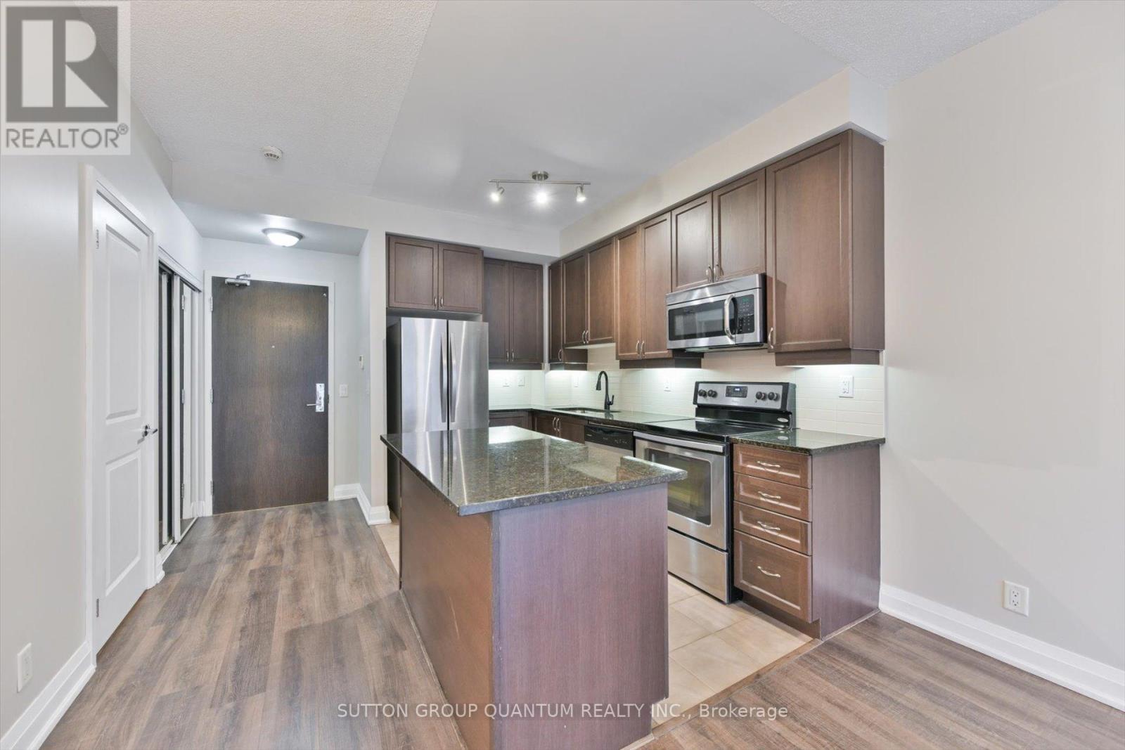 902 - 1185 The Queensway, Toronto, Ontario  M8Z 0C6 - Photo 13 - W12687164