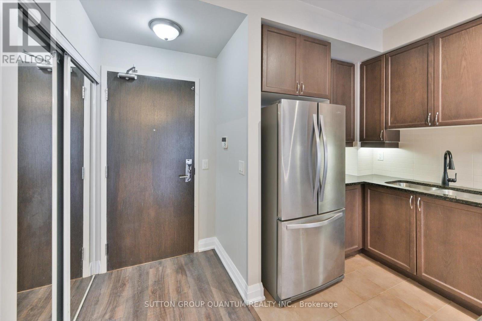 902 - 1185 The Queensway, Toronto, Ontario  M8Z 0C6 - Photo 6 - W12687164