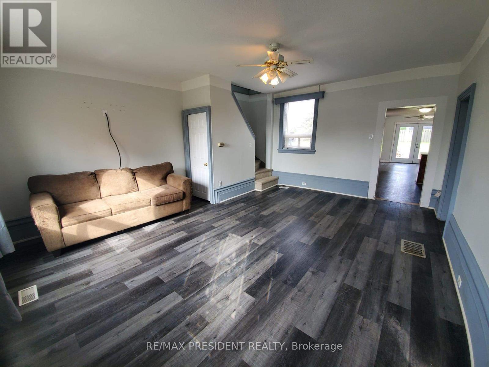 16029 Airport Road, Caledon, Ontario  L7C 1E7 - Photo 11 - W12687190