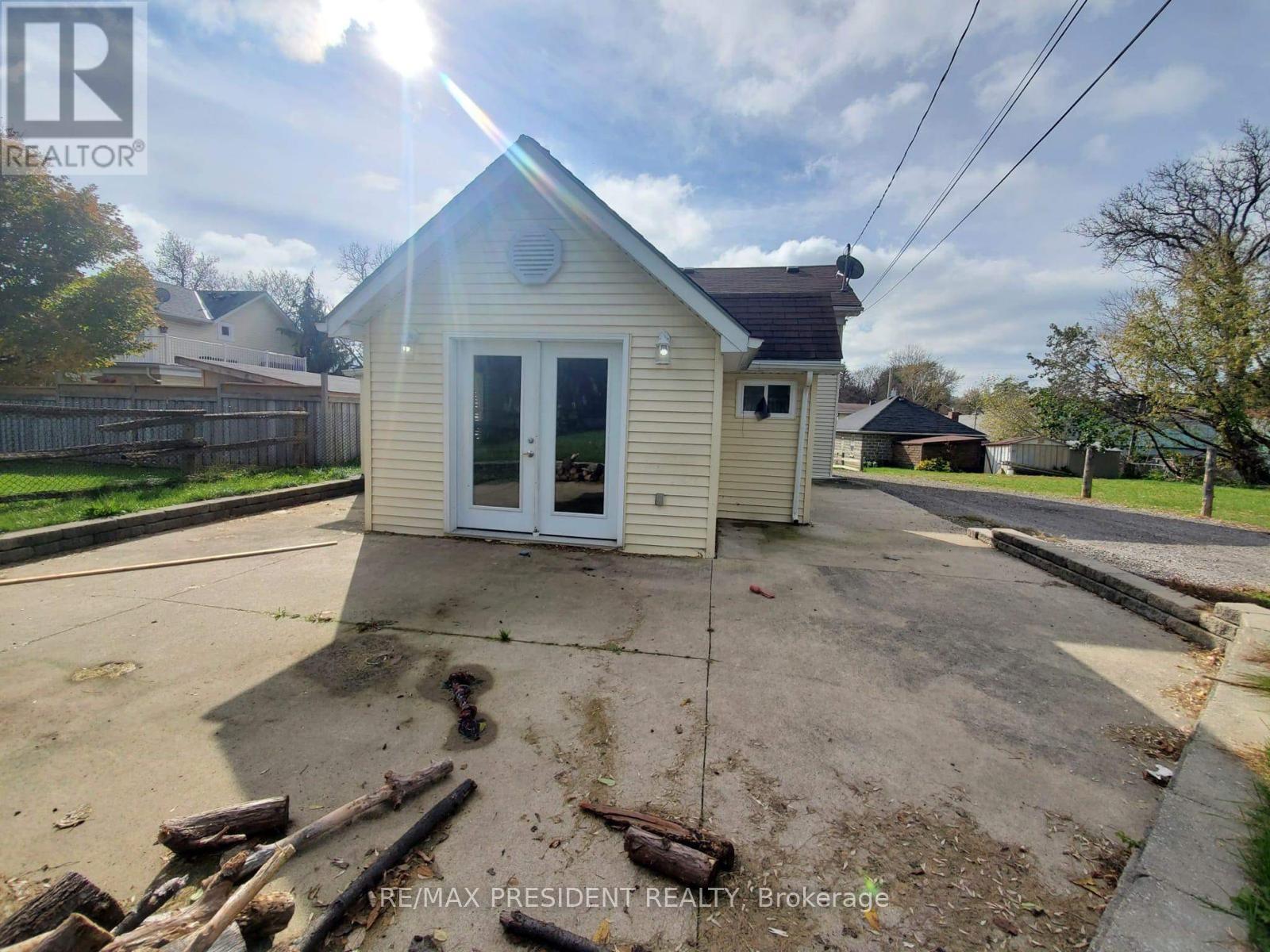 16029 Airport Road, Caledon, Ontario  L7C 1E7 - Photo 4 - W12687190