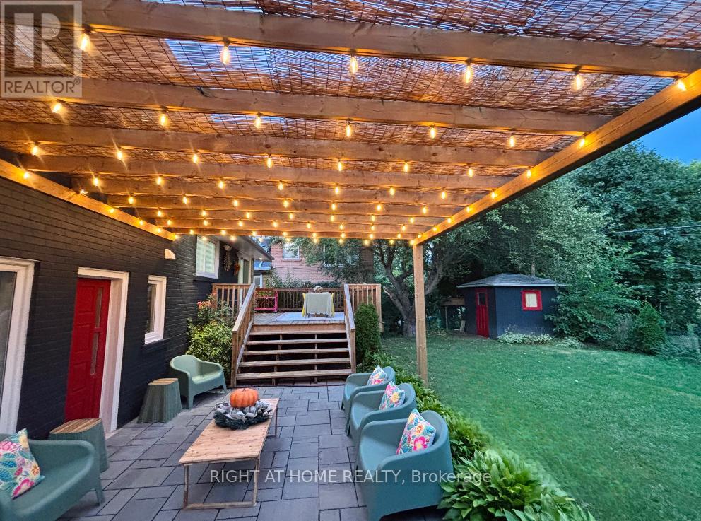 23 Drury Lane, Toronto (Humber Heights), Ontario  M9P 1P8 - Photo 25 - W12687322