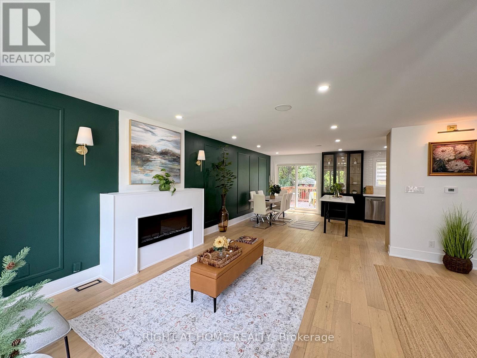 23 Drury Lane, Toronto (Humber Heights), Ontario  M9P 1P8 - Photo 5 - W12687322