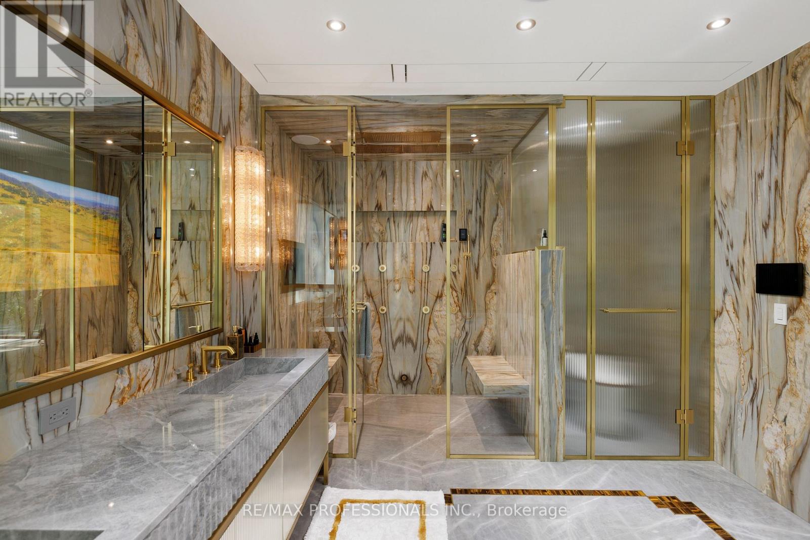 7 Ashley Park Road, Toronto (Edenbridge-Humber Valley), Ontario  M9A 4C9 - Photo 22 - W12687324