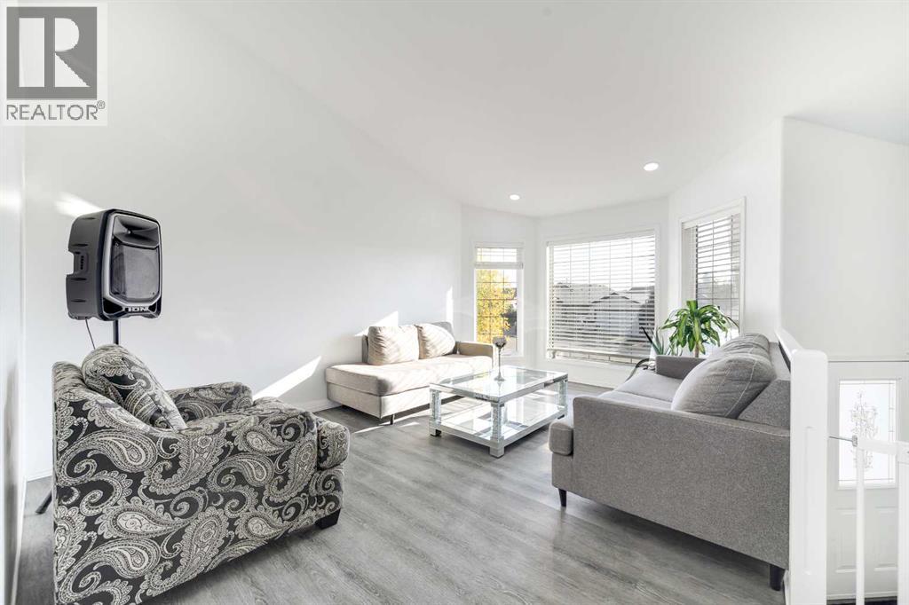 44 Parkside Crescent, Blackfalds, Alberta  T4M 0E9 - Photo 8 - A2262040