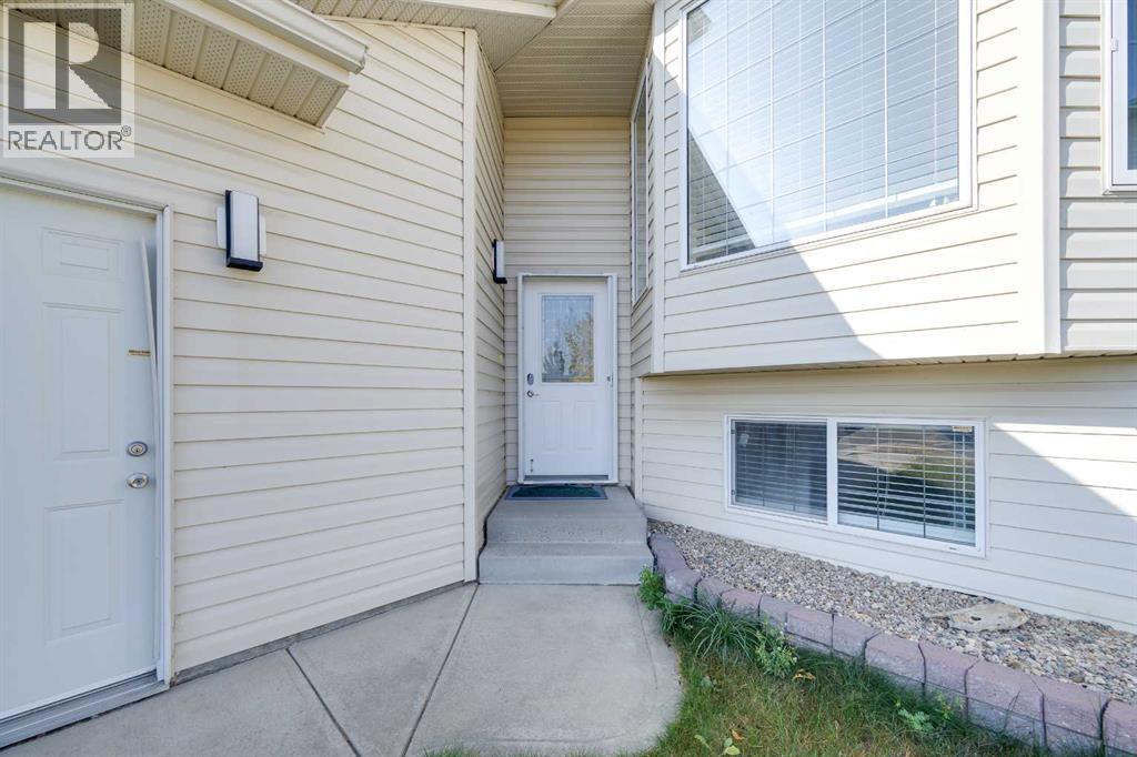 44 Parkside Crescent, Blackfalds, Alberta  T4M 0E9 - Photo 4 - A2262040