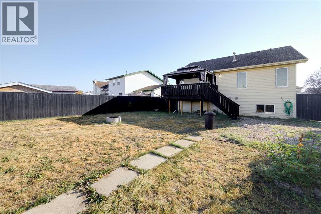 44 Parkside Crescent, Blackfalds, Alberta  T4M 0E9 - Photo 31 - A2262040
