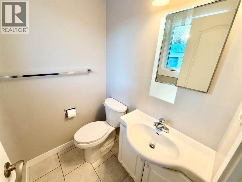 131 Collinge Road, Hinton, Alberta  T7V 1M1 - Photo 14 - A2277047